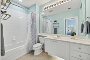 Upstairs Master Bath 2