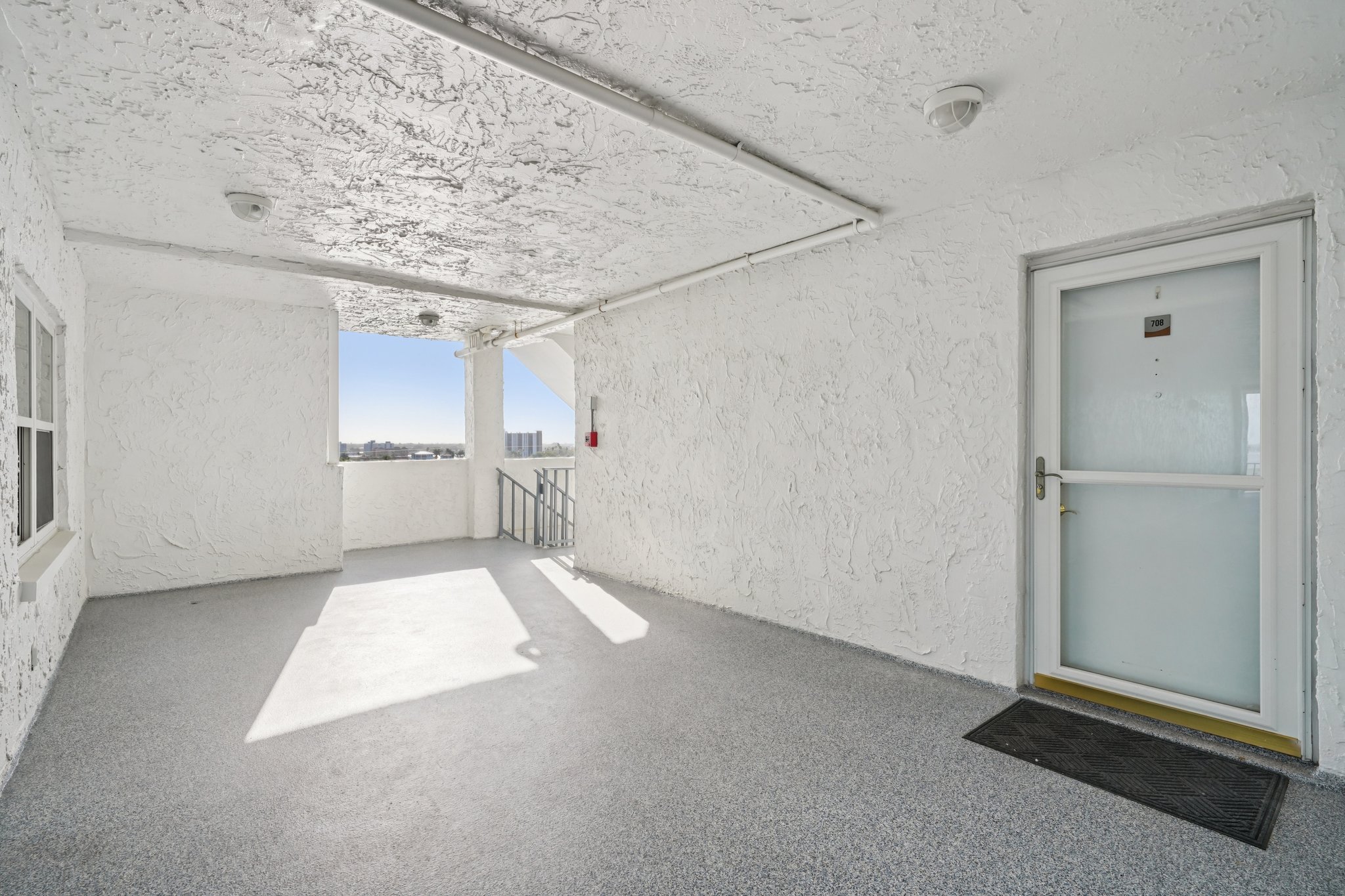 107th Ave 708-S0204-002.jpg