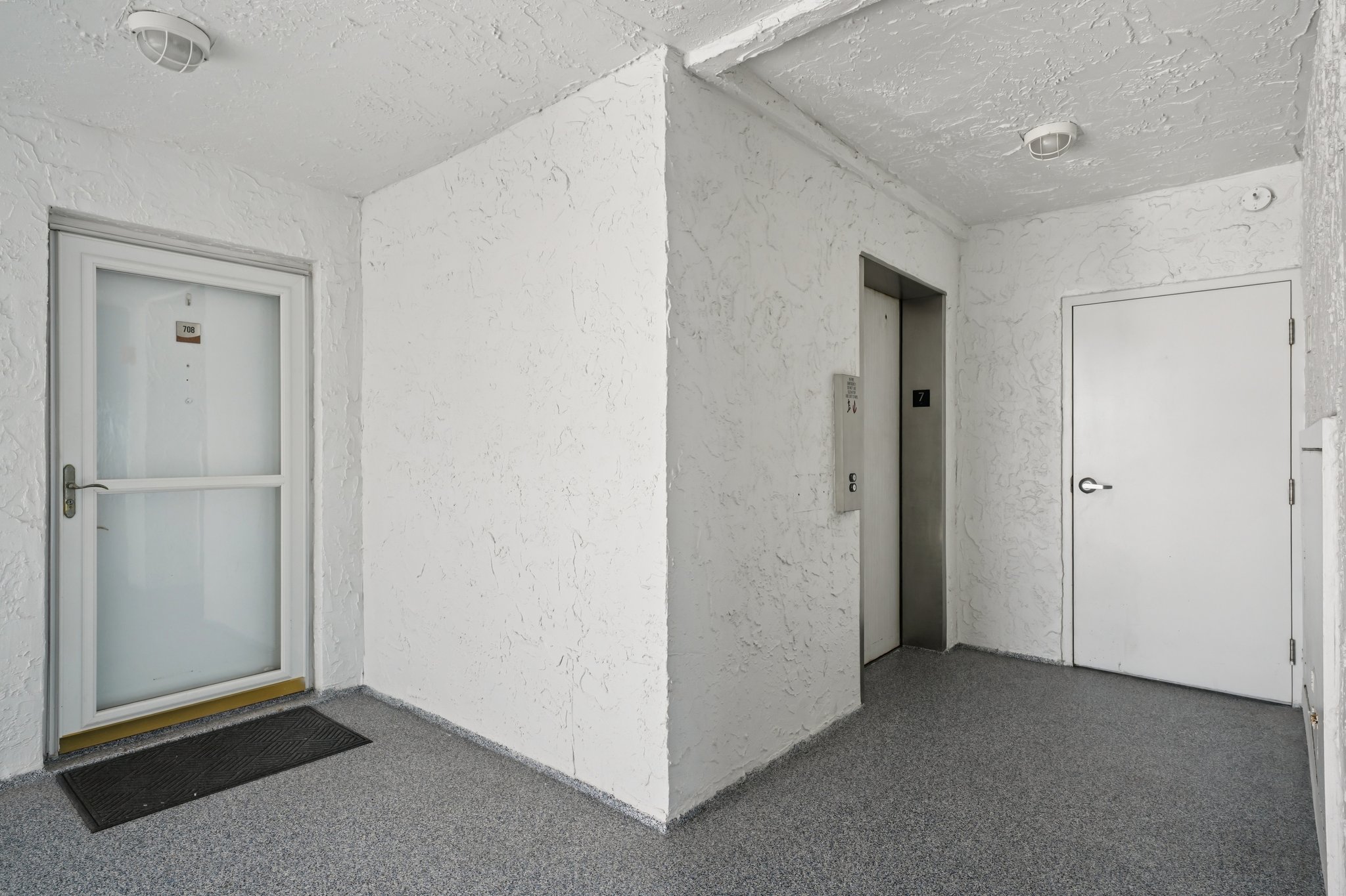 107th Ave 708-S0204-003.jpg