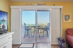 107th Ave 708-S0204-010.jpg