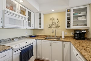 107th Ave 708-S0204-021.jpg