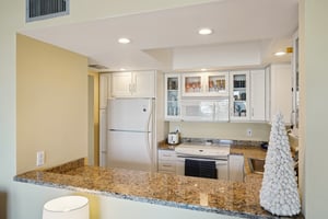 107th Ave 708-S0204-025.jpg