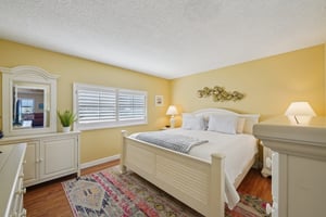 107th Ave 708-S0204-026.jpg