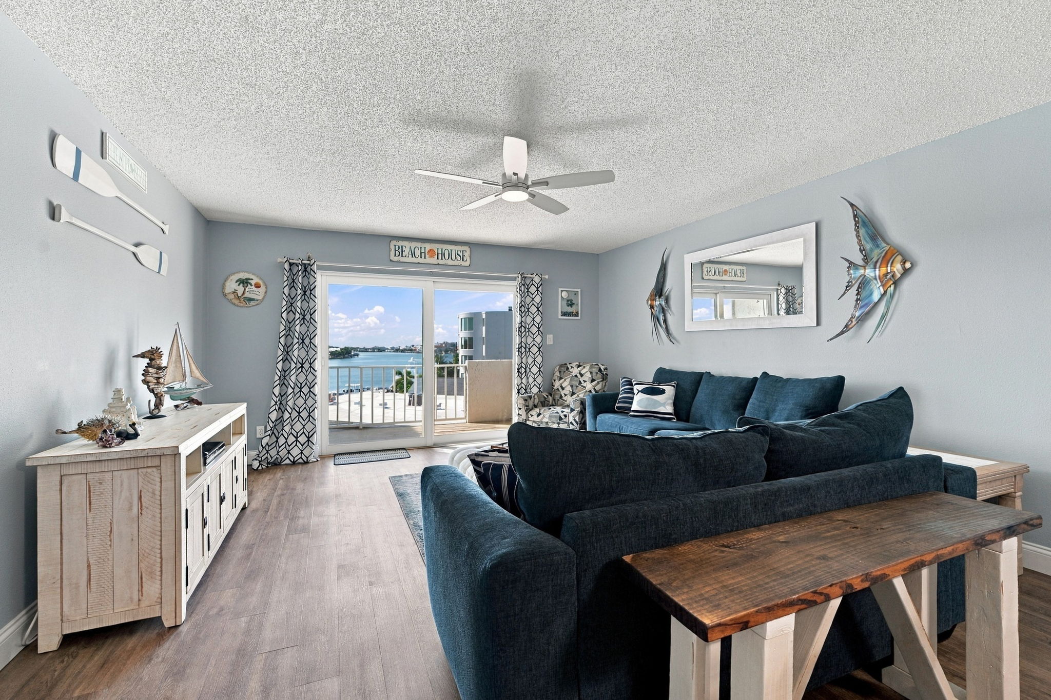 Living Room4
