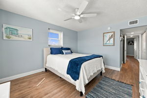 Primary Bedroom1b