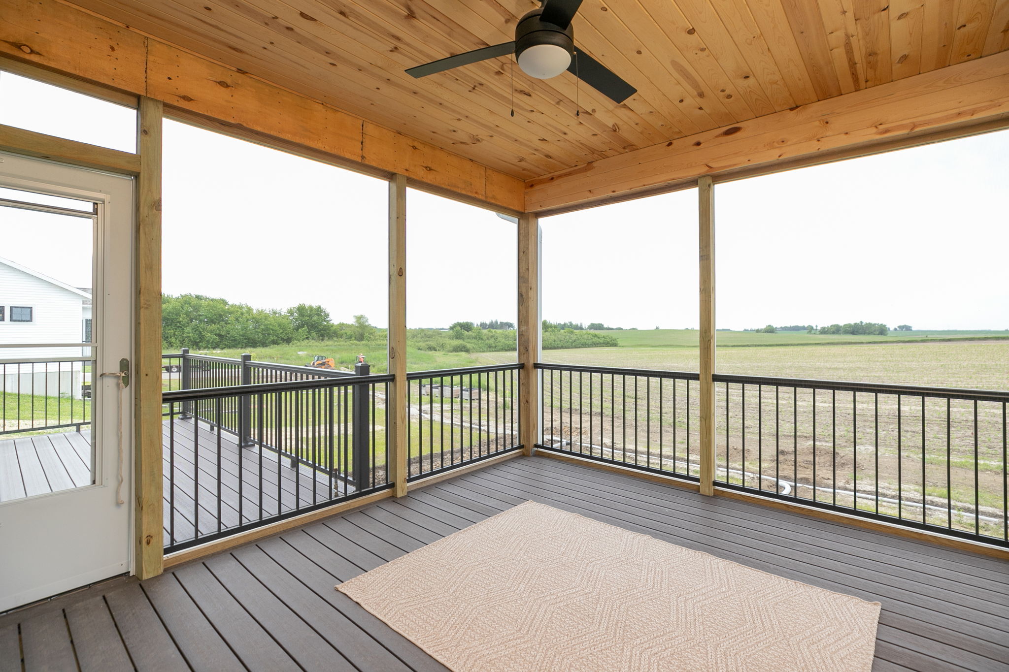 35-Screened Porch