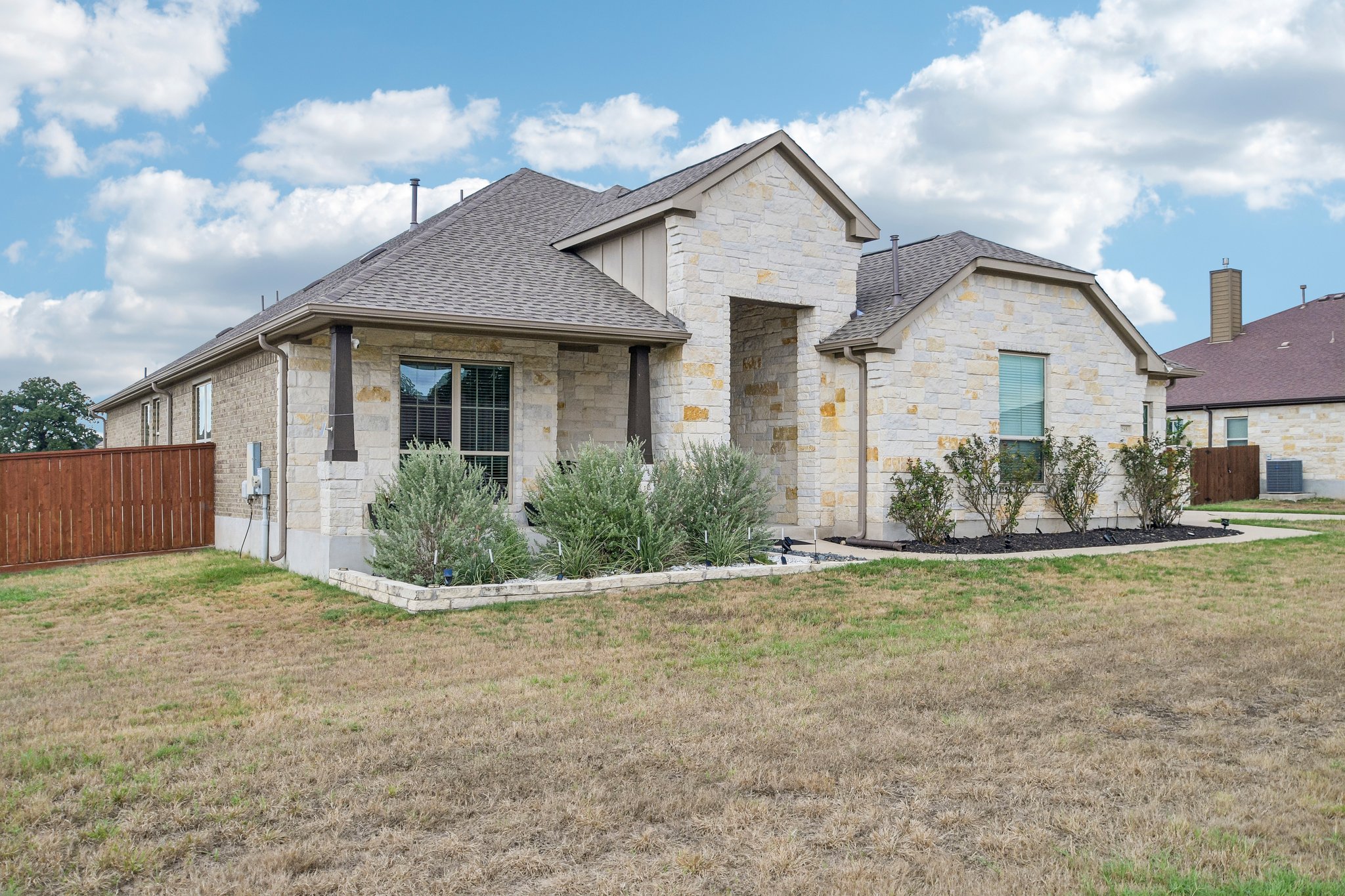 Chisholm Trl-S0809-002.jpg