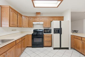 Kitchen (2)