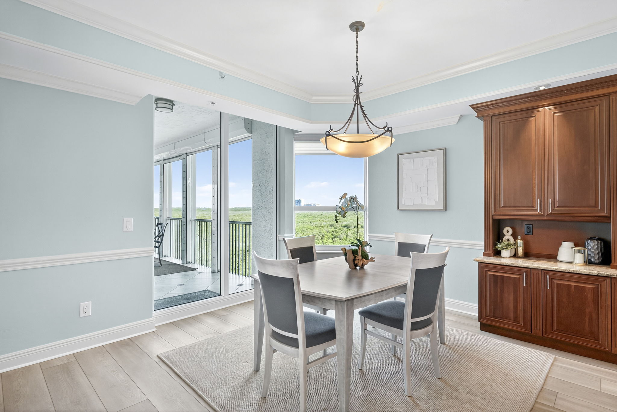 Breakfast Nook 3 of 3