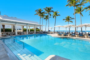 Club - Pool area