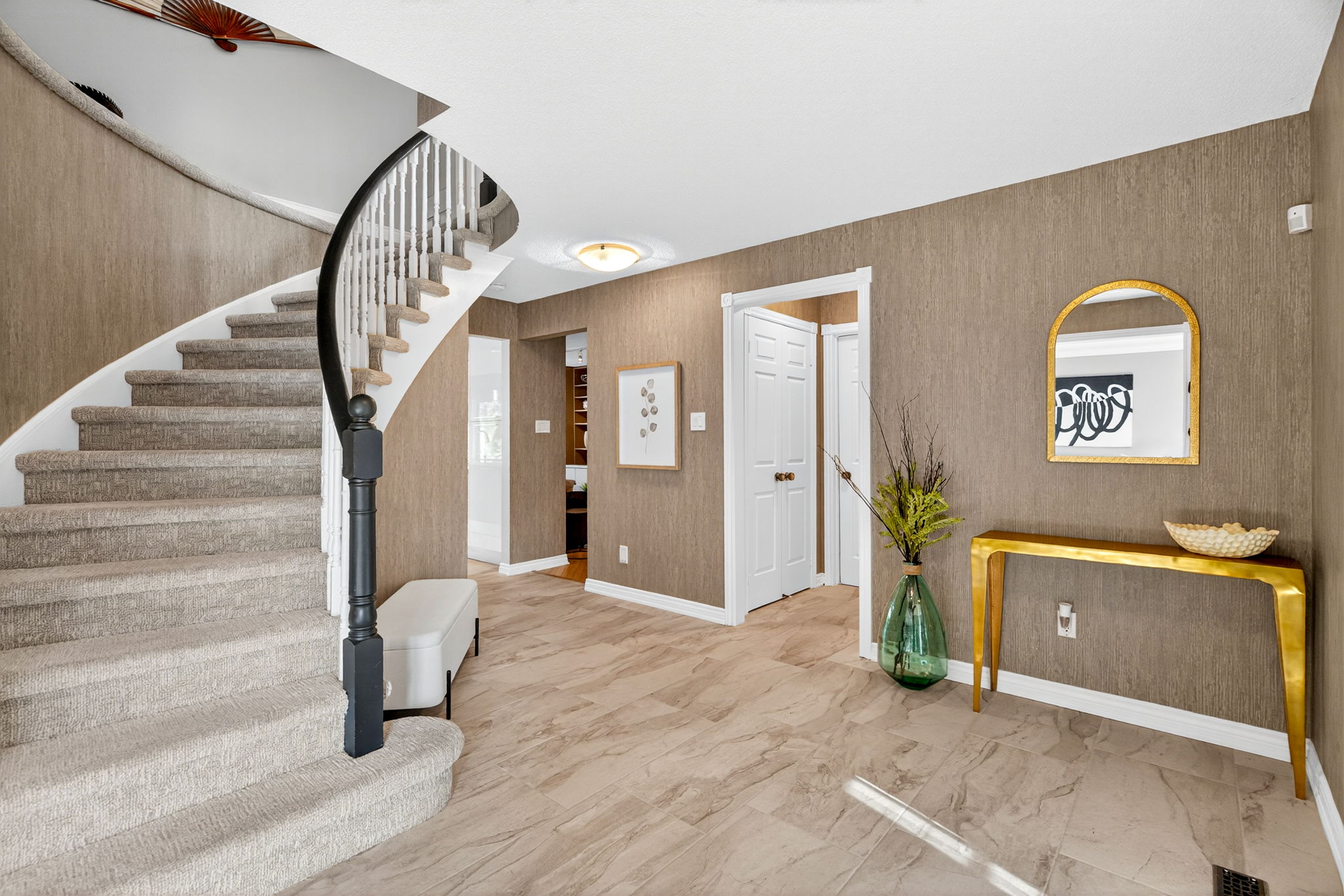 285 Hidden Trail Toronto, ON M2R 3S7