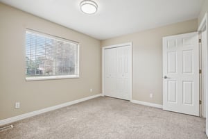 S 680 W-S1608-016.jpg