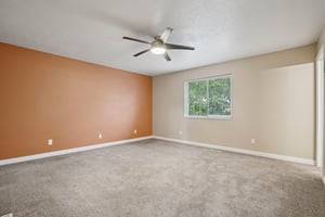 S 680 W-S1608-018.jpg