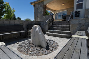  Photo 44