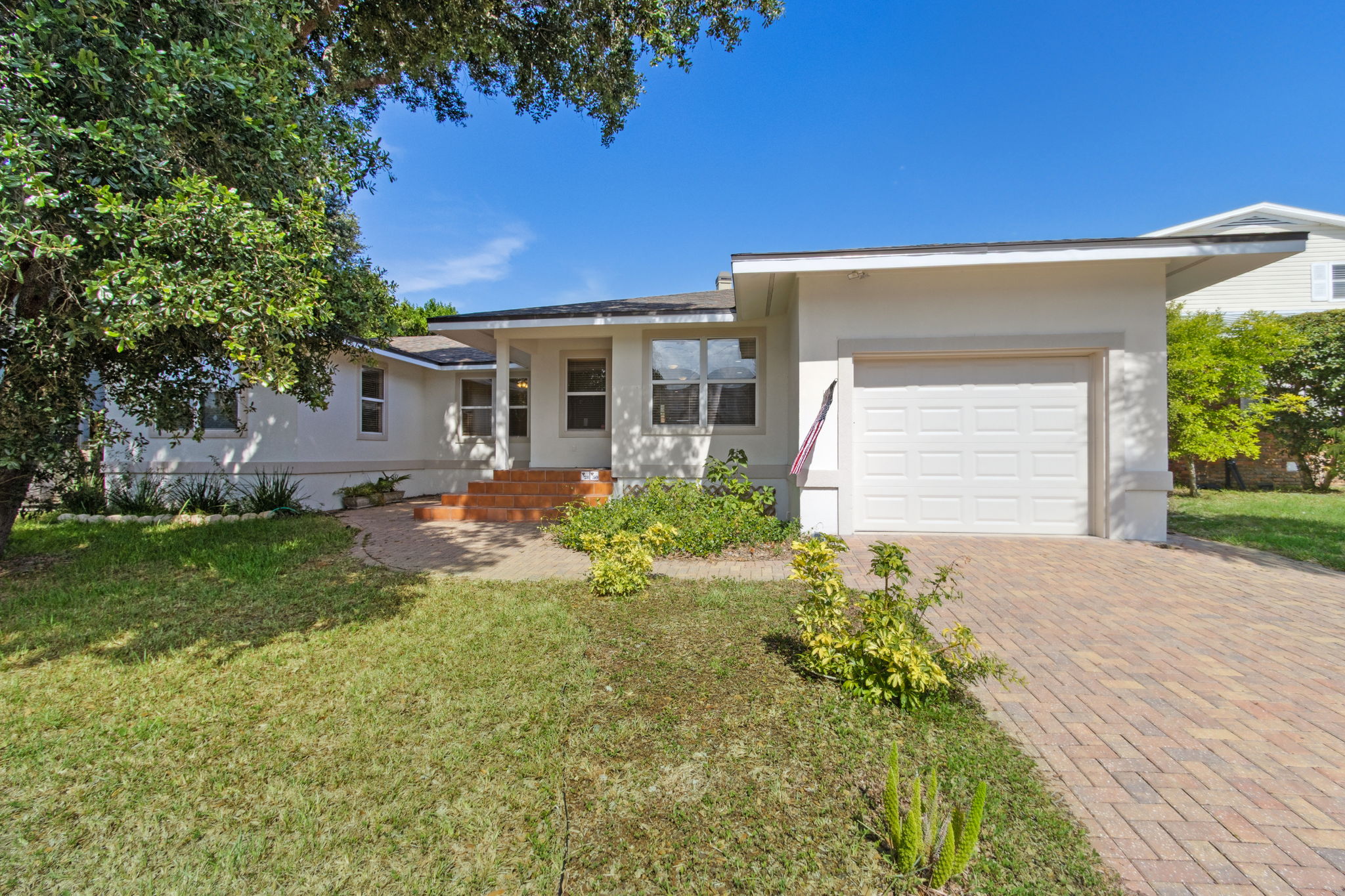 Welcome to 2850 1st Avenue
