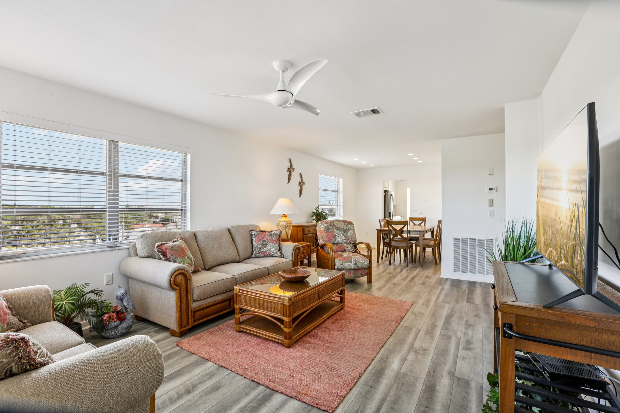 59th St S unit 501-S1211-012.jpg