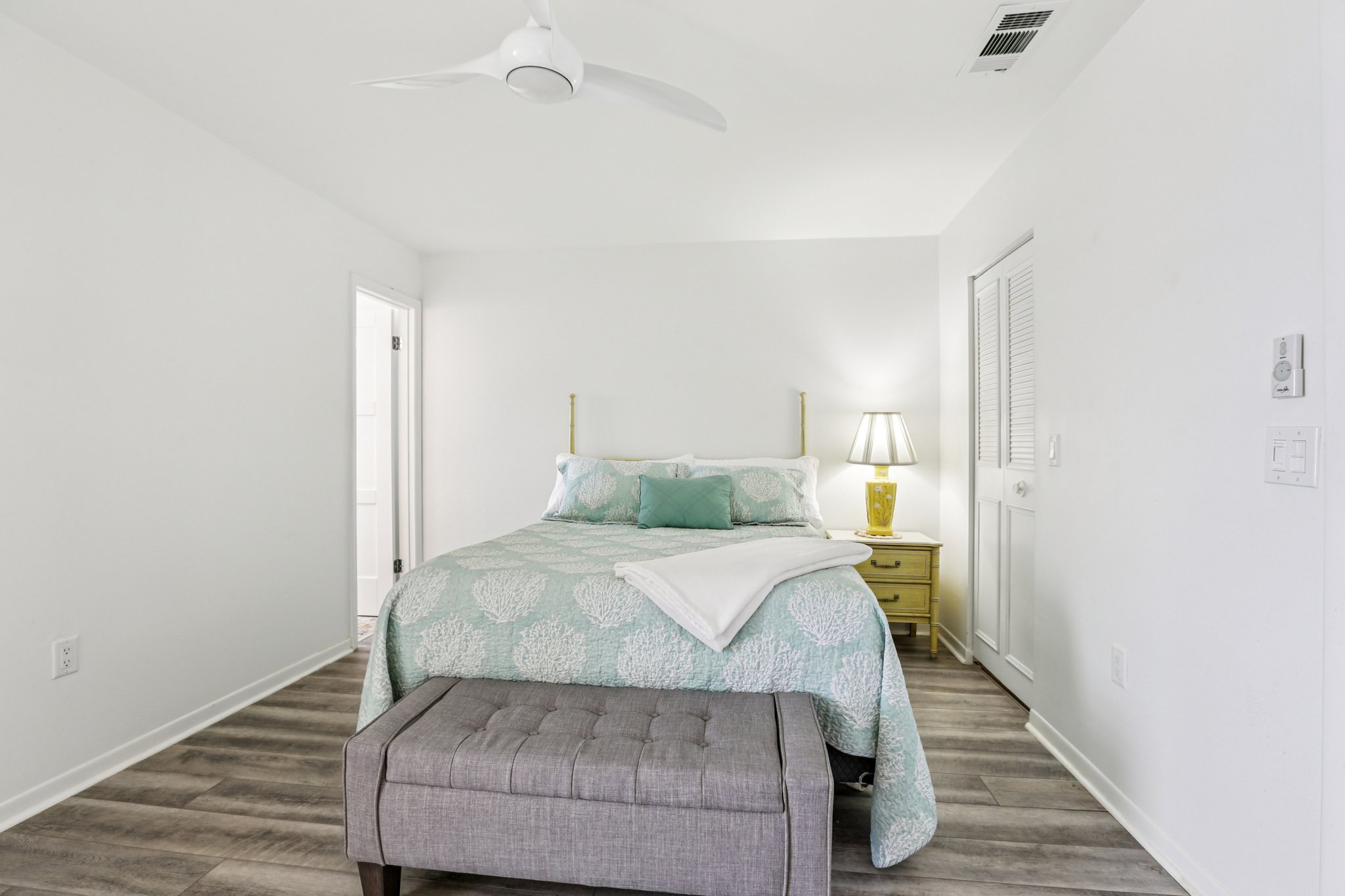 59th St S unit 501-S1211-030.jpg