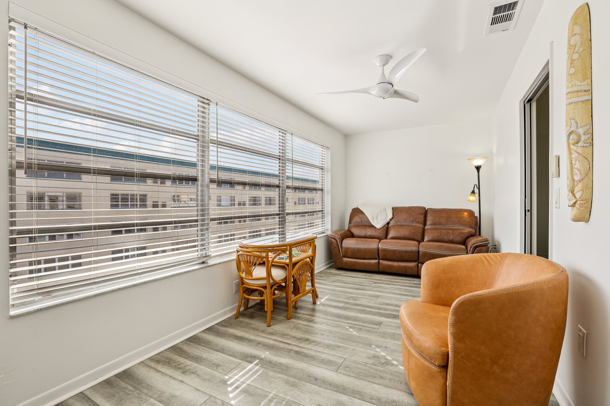 59th St S unit 501-S1211-036.jpg