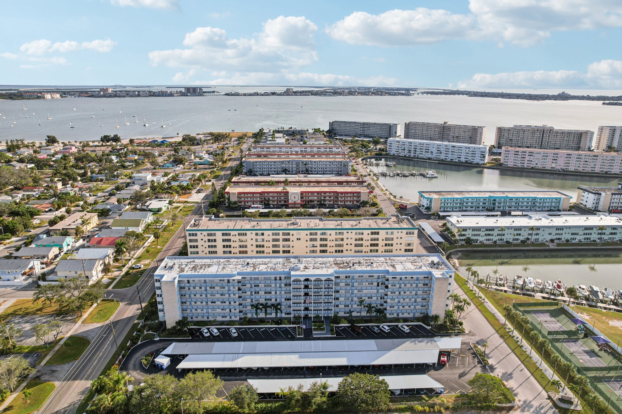 59th St S unit 501-S1211-045.jpg