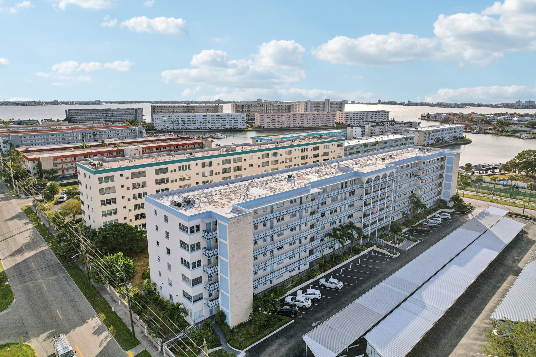 59th St S unit 501-S1211-052.jpg