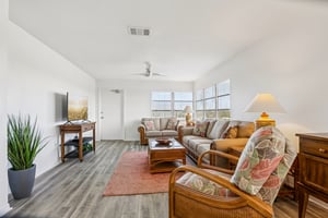 59th St S unit 501-S1211-009.jpg