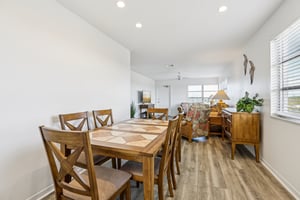 59th St S unit 501-S1211-016.jpg