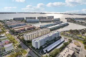 59th St S unit 501-S1211-047.jpg