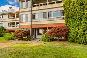 28503 Lakeview Dr, Mountlake Terrace, WA 98043, USA Photo 27