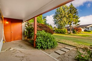 28503 Lakeview Dr, Mountlake Terrace, WA 98043, USA Photo 26