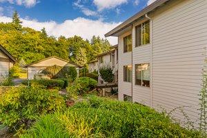 28503 Lakeview Dr, Mountlake Terrace, WA 98043, USA Photo 28