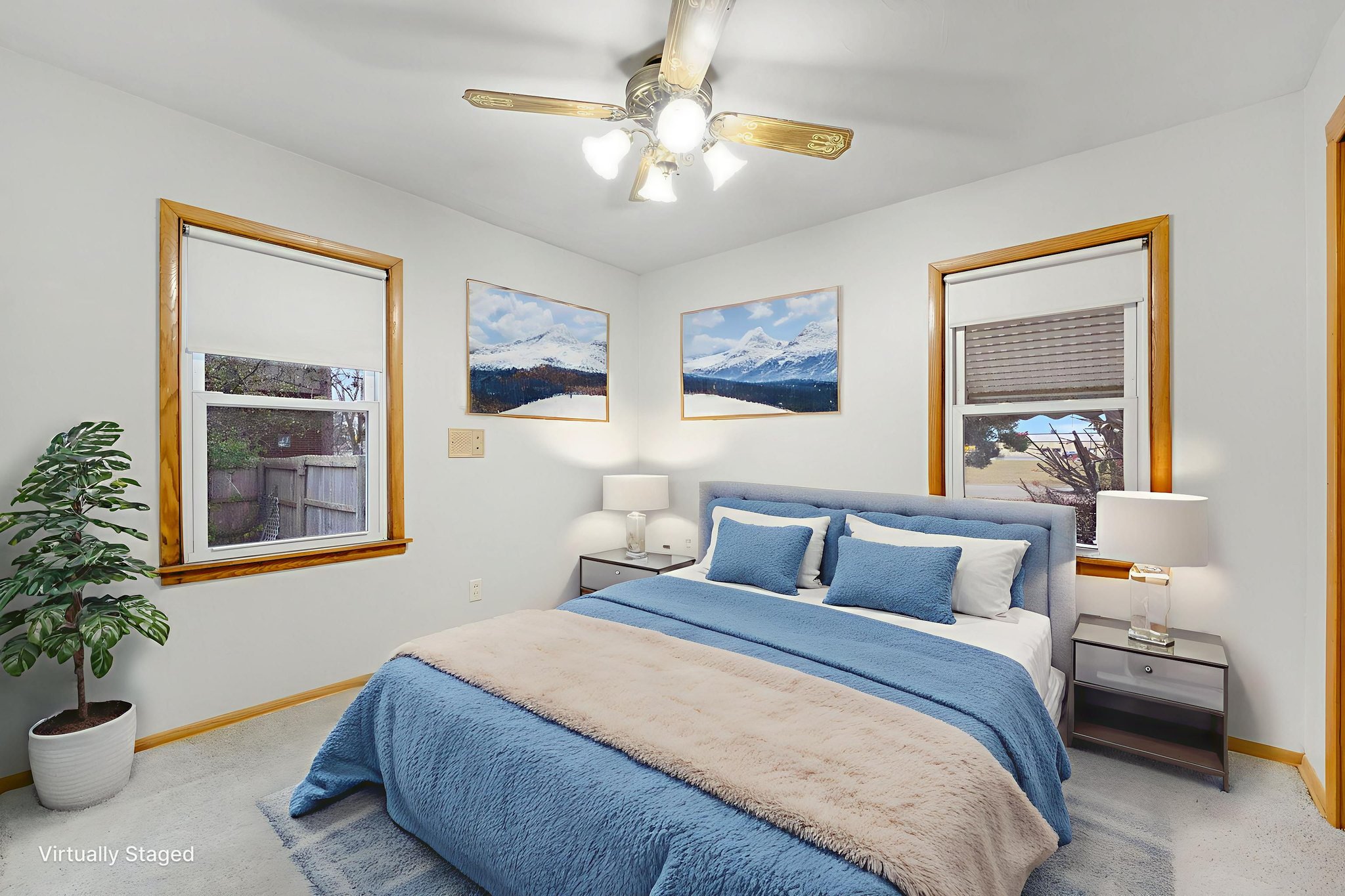 DSC07820 virtually staged.jpeg