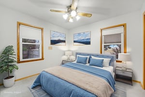 DSC07820 virtually staged.jpeg