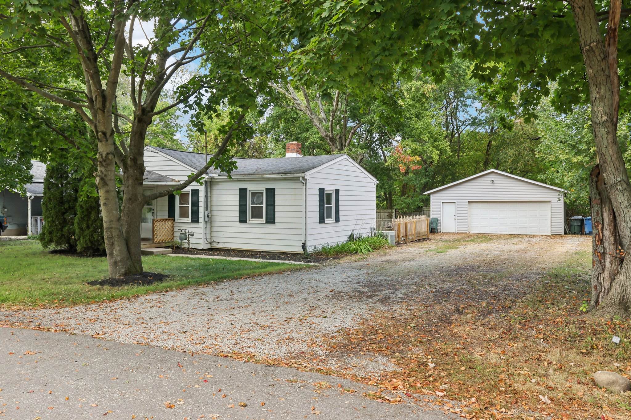 Roanoke Ave-S1609-005.jpg