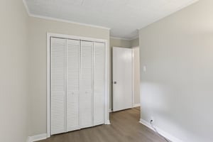 Roanoke Ave-S1609-017.jpg