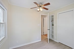 Roanoke Ave-S1609-020.jpg