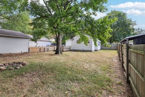 Roanoke Ave-S1609-041.jpg