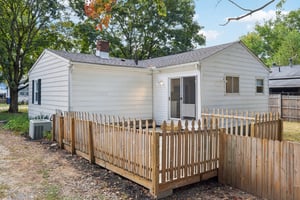 Roanoke Ave-S1609-042.jpg