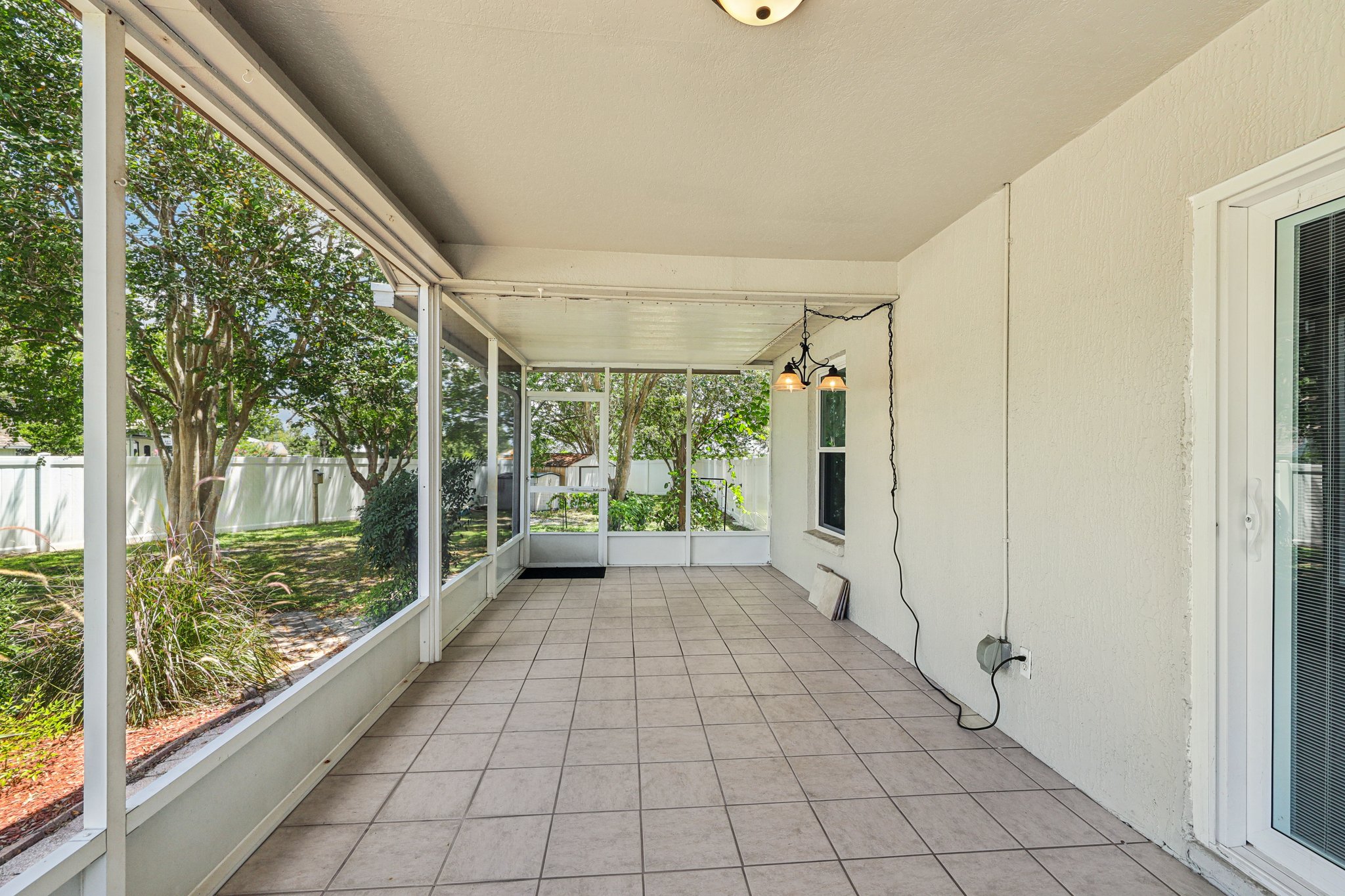 Timbercrest Pl-S2108-036.jpg