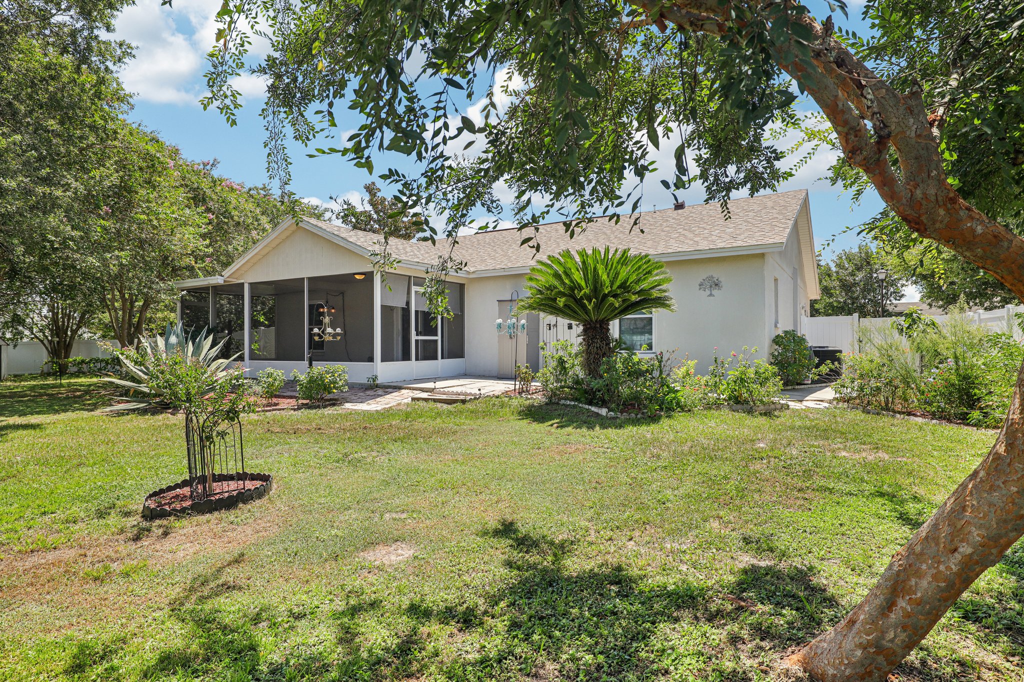 Timbercrest Pl-S2108-044.jpg