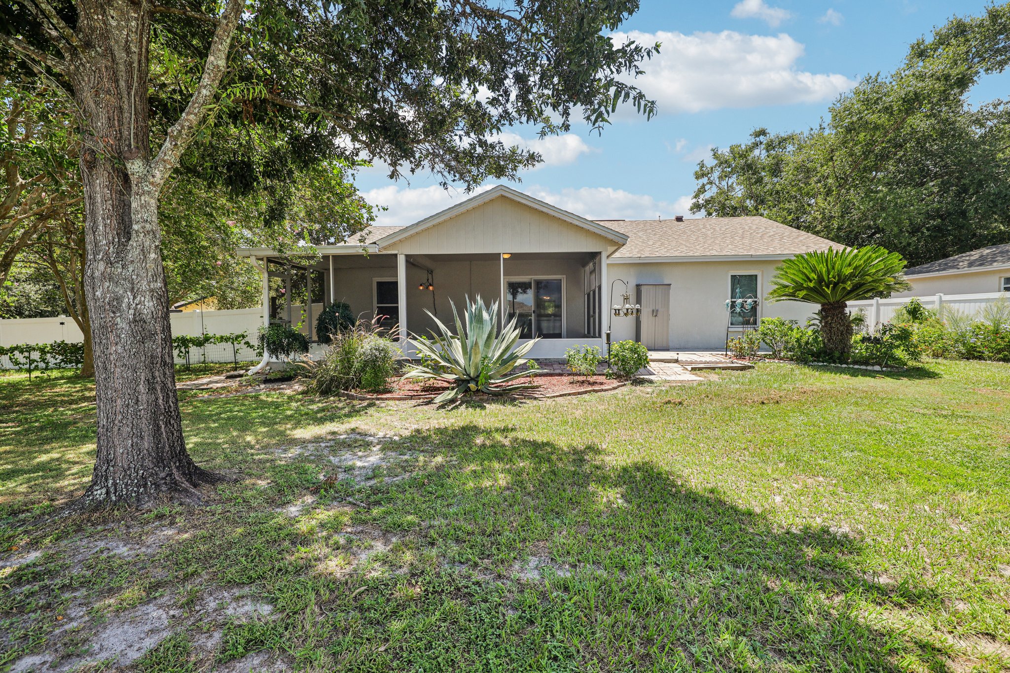 Timbercrest Pl-S2108-045.jpg