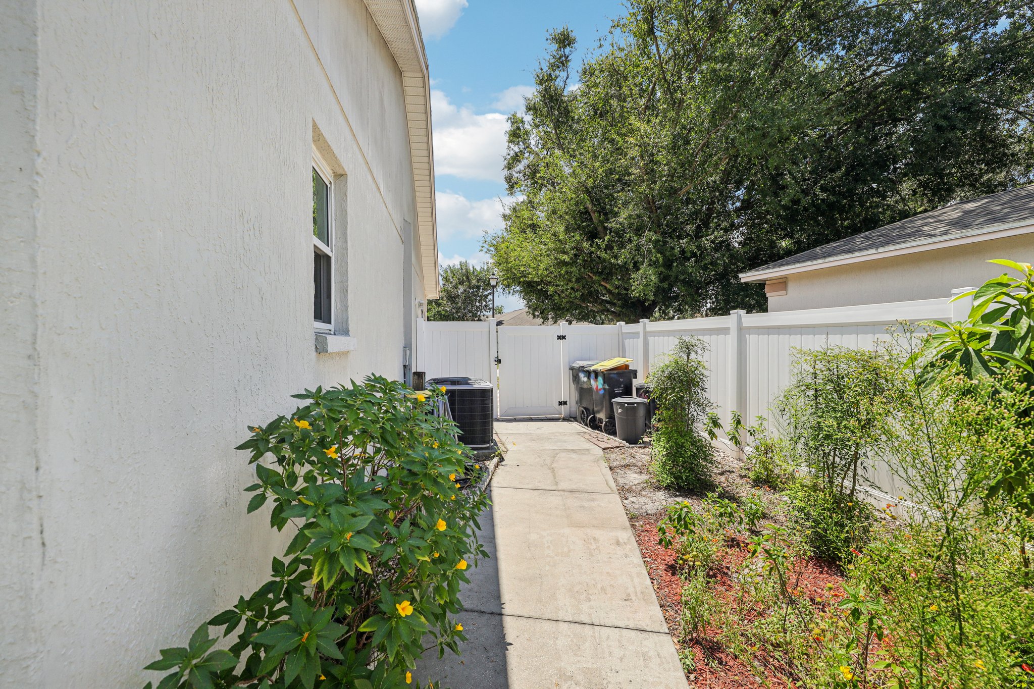 Timbercrest Pl-S2108-047.jpg