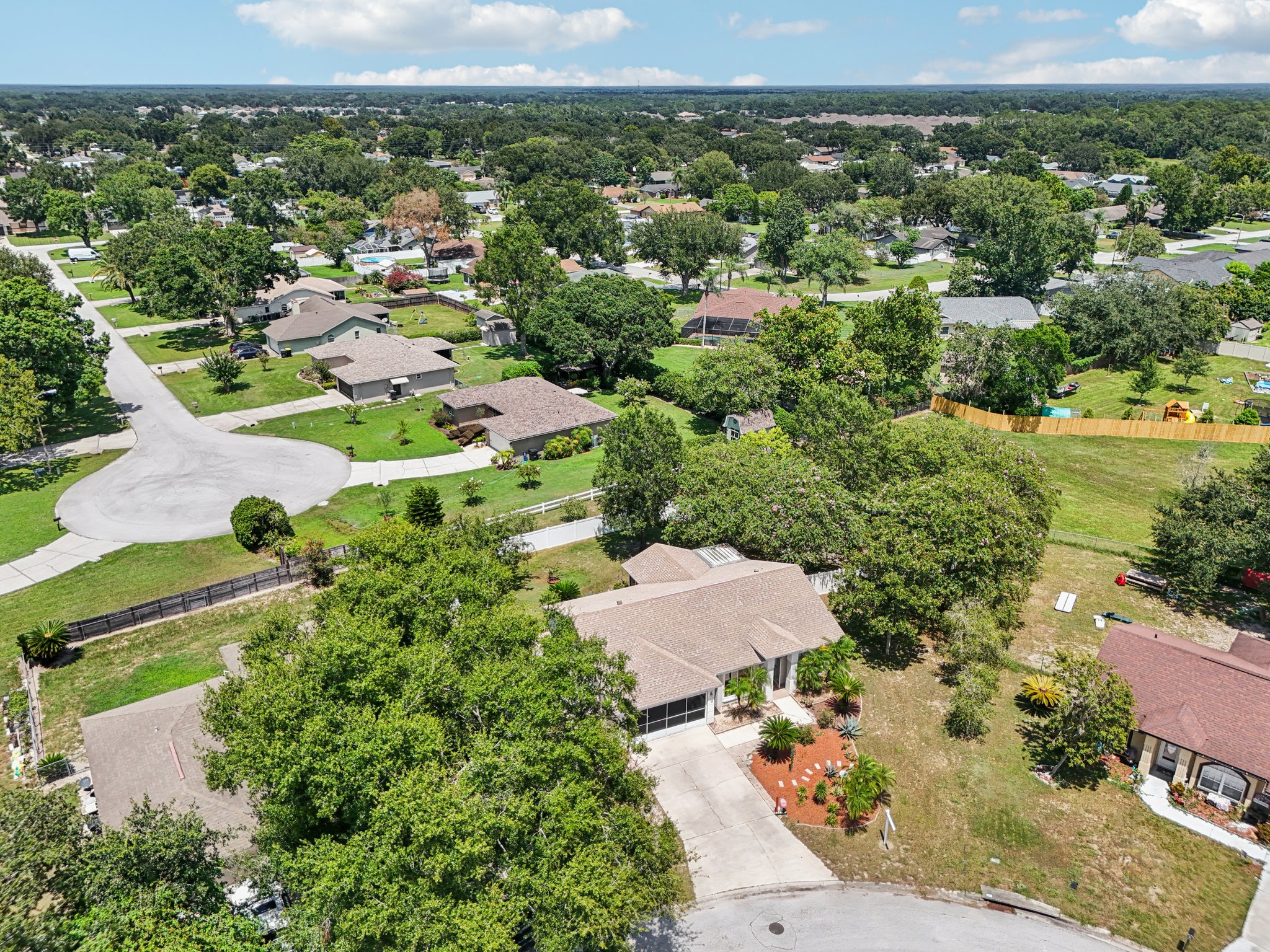 Timbercrest Pl-S2108-057.jpg