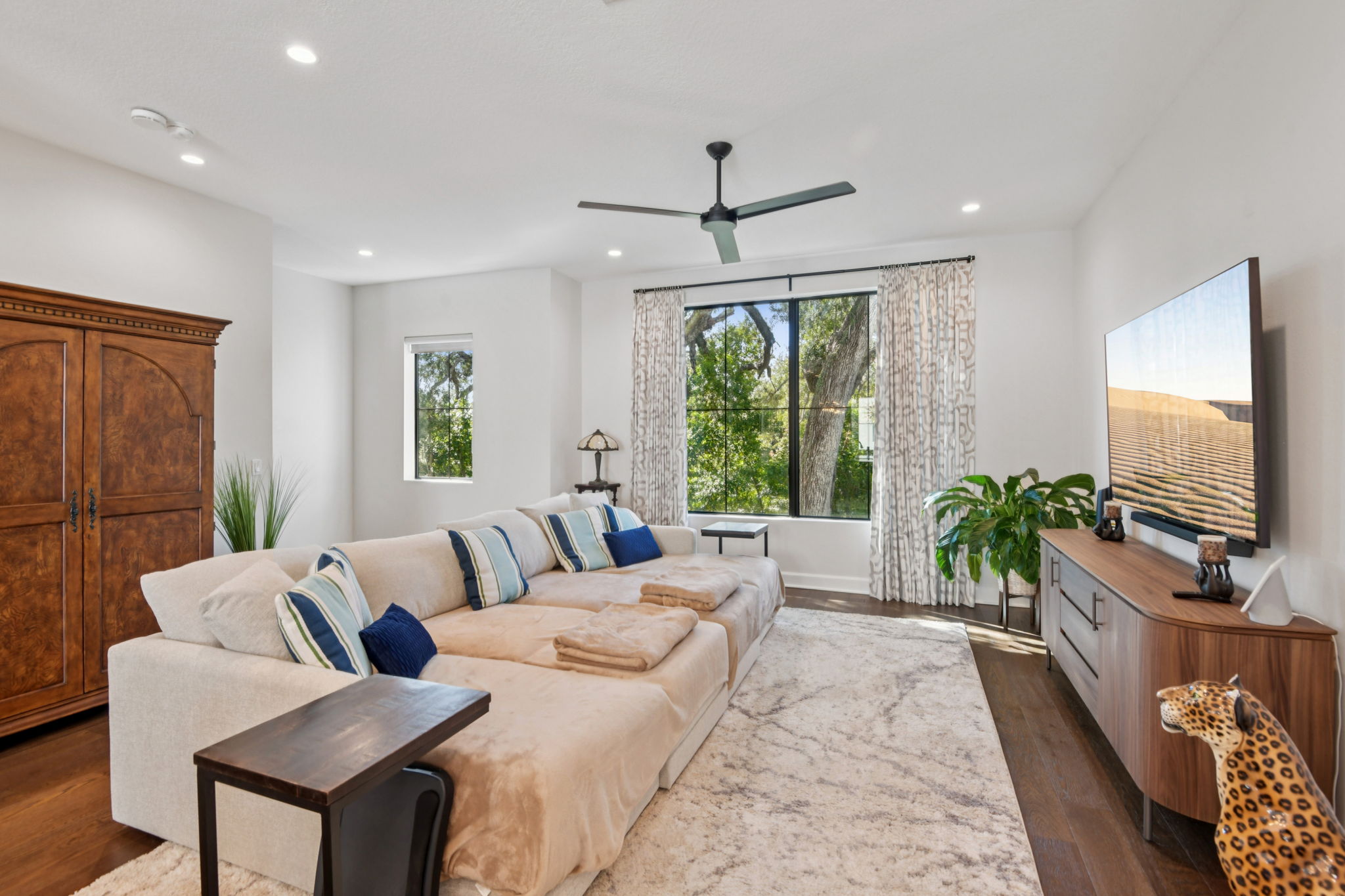 W Gandy Blvd 12-S0311-009