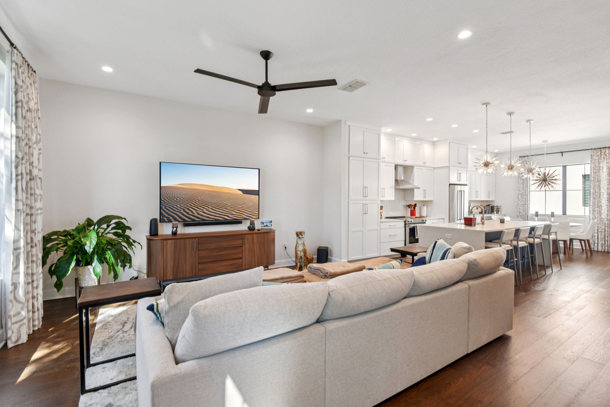 W Gandy Blvd 12-S0311-011