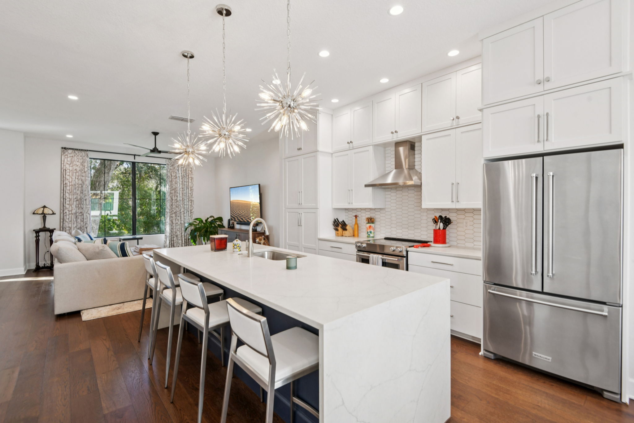 W Gandy Blvd 12-S0311-012