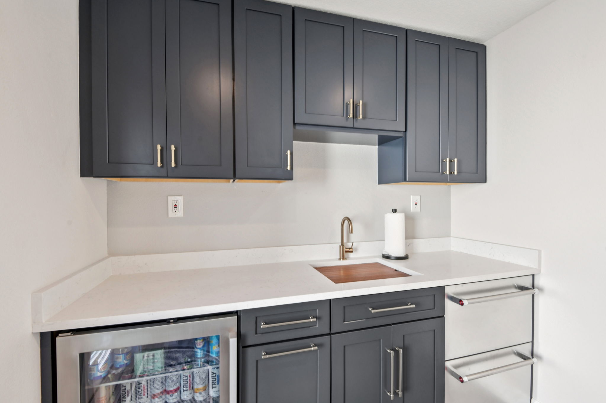 W Gandy Blvd 12-S0311-041