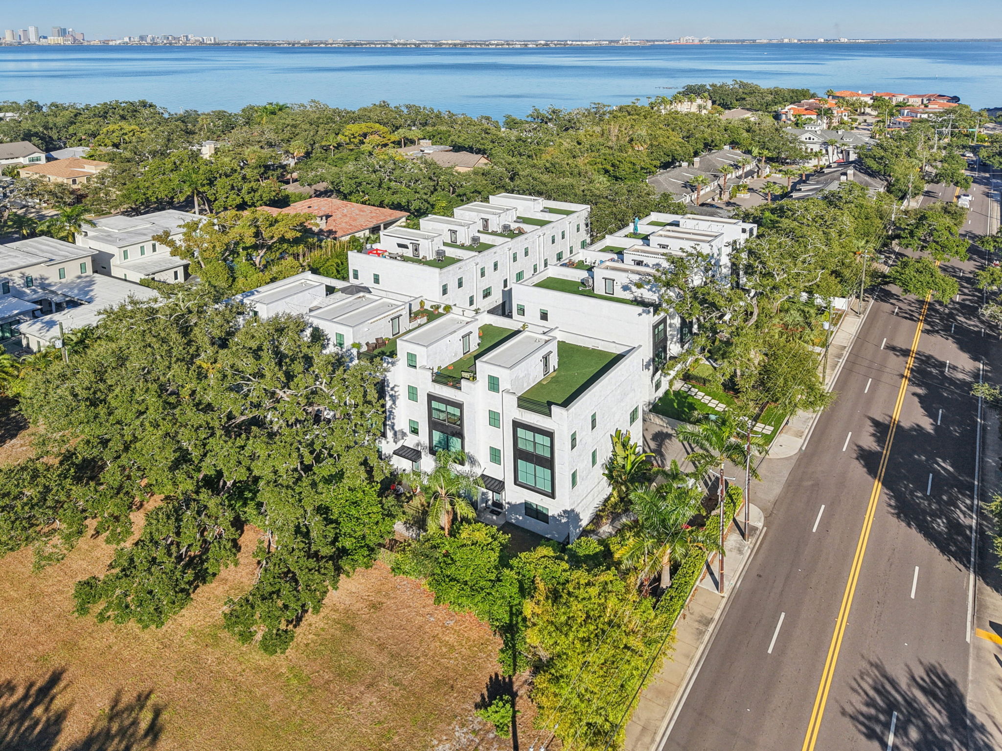 W Gandy Blvd 12-S0311-051