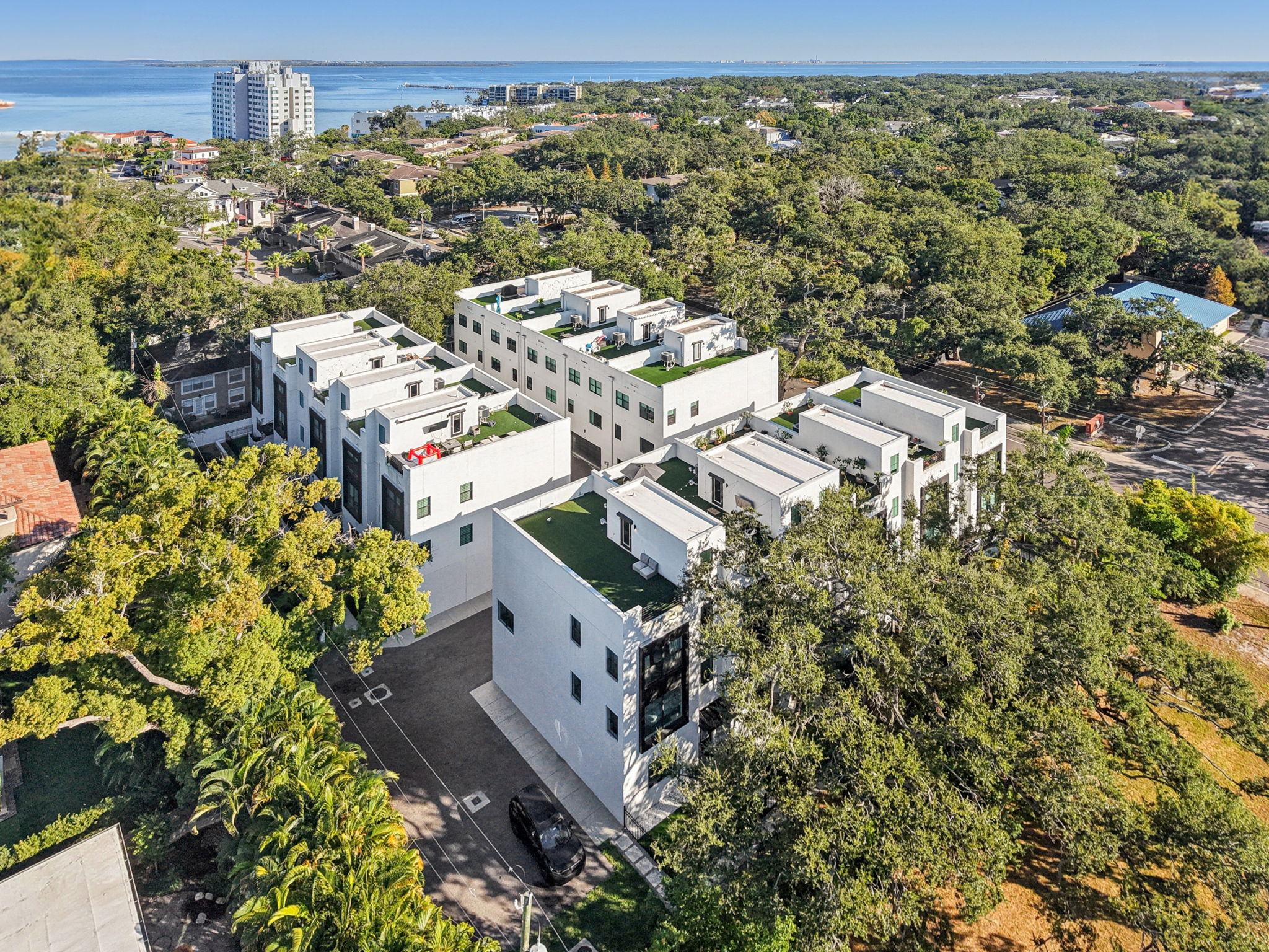 W Gandy Blvd 12-S0311-052