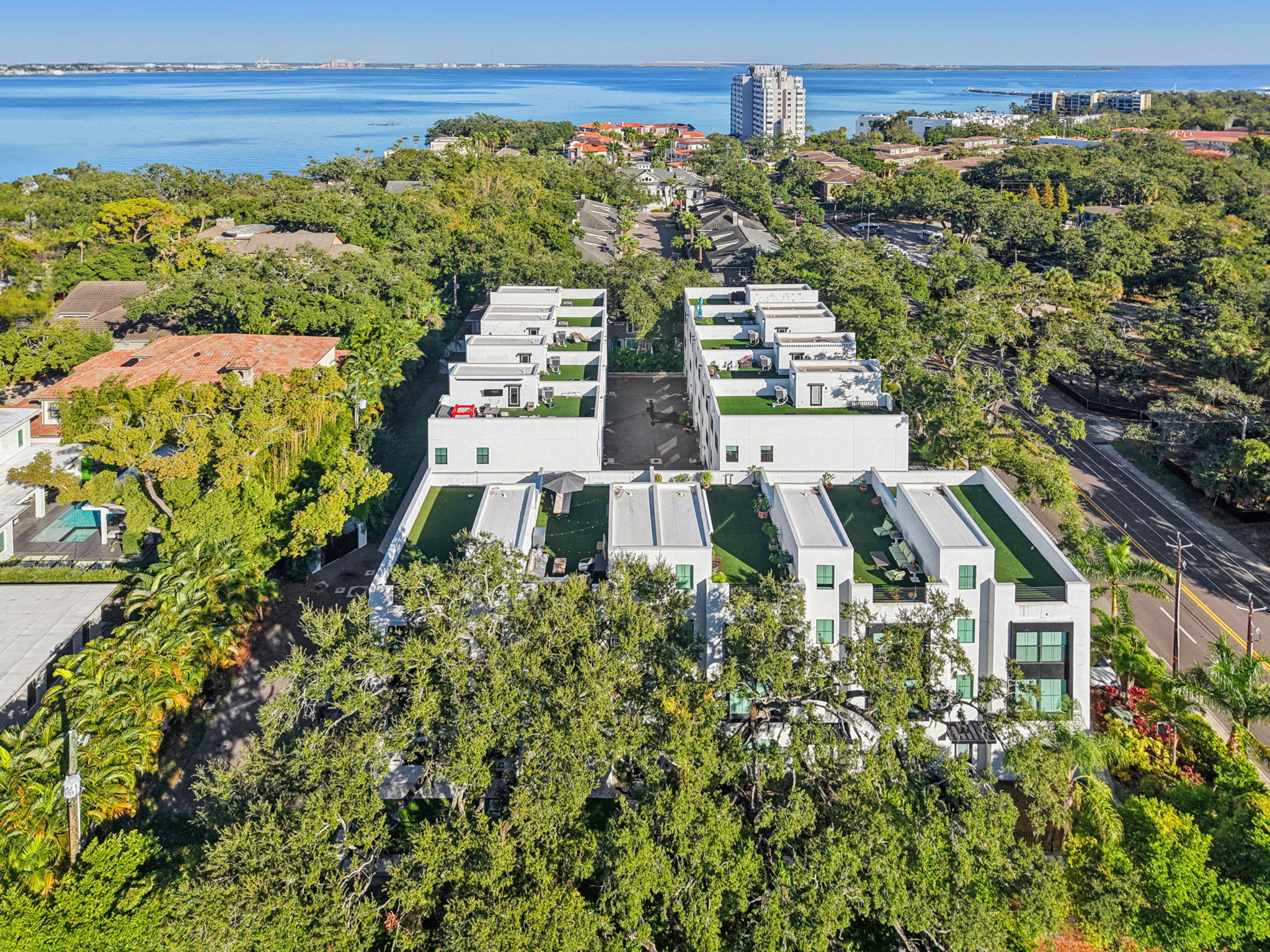 W Gandy Blvd 12-S0311-054