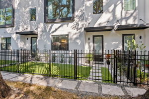 W Gandy Blvd 12-S0311-001